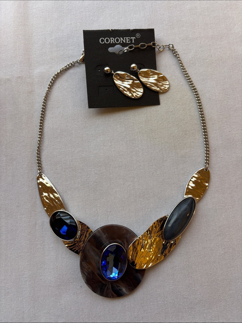 Silver and beautiful cut Blue stoneStatement Necklace & Earring Set
